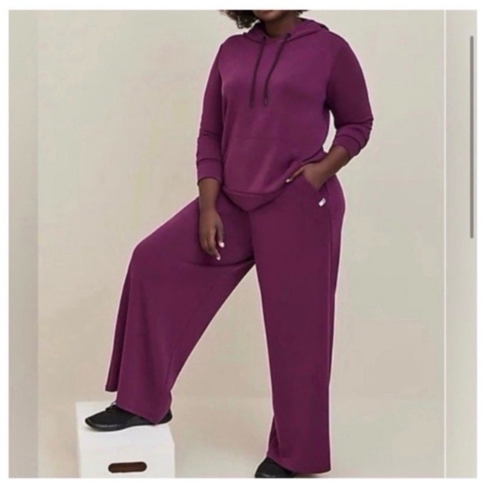 TORRID Active Purple Hooded Sweatshirt - Picture 3 of 9